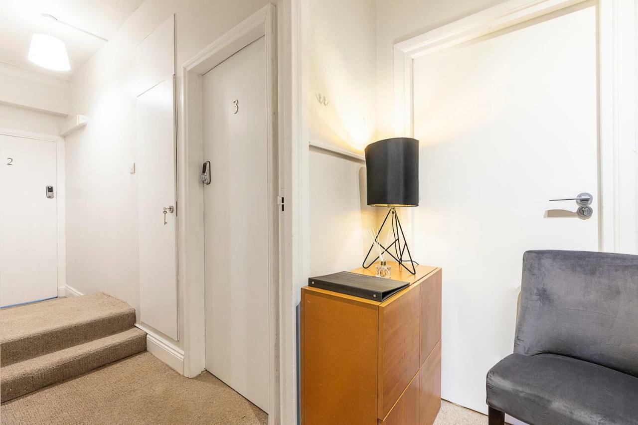 Grand Swiss Cottage Apartment London Eksteriør billede