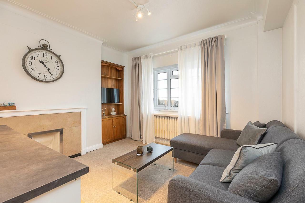 Grand Swiss Cottage Apartment London Eksteriør billede